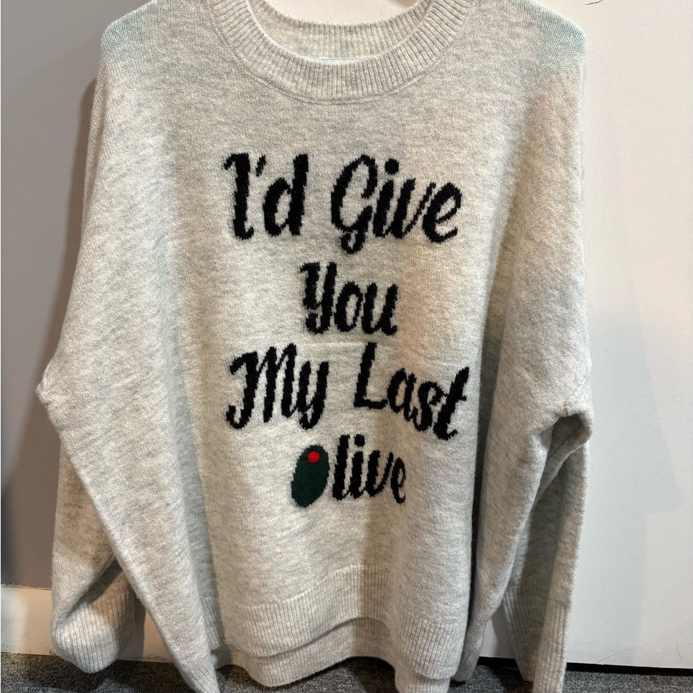 Light heather gray crewneck sweater size L